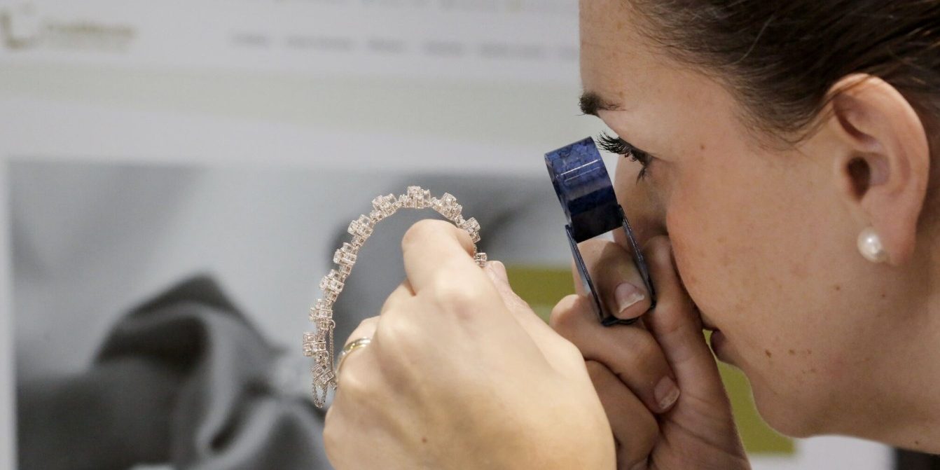 Credimonte, préstamos rápidos con empeño de joyas