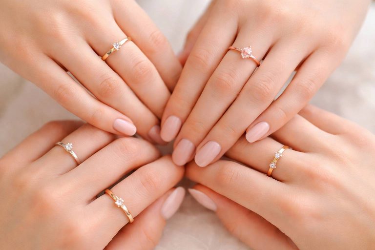 Las 5 mejores marcas de anillos de compromiso asequibles sin renunciar a la calidad